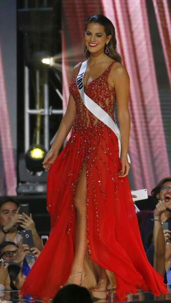 Candidate à Miss Univers 2016 - Miss Pérou : Valeria Piazza