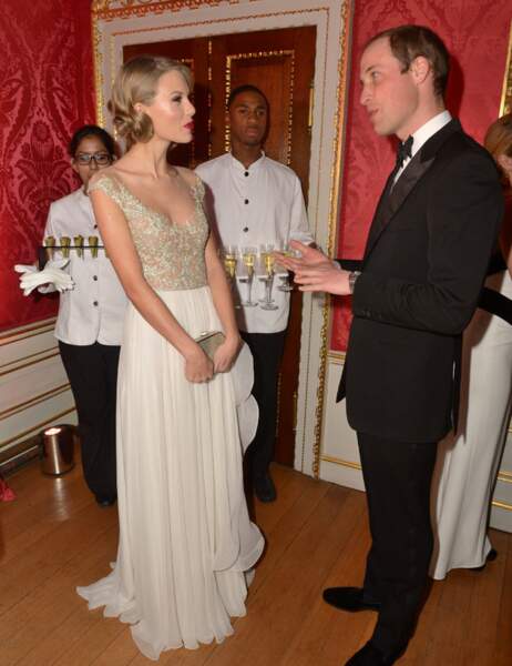 Taylor Swift et le prince William en pleine discussion