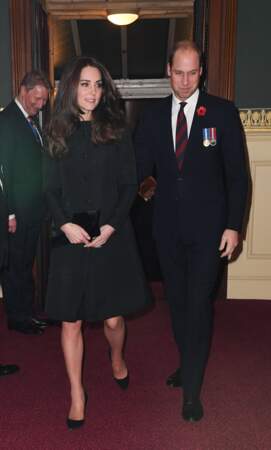 La garde robe de Kate Middleton en 2016 : Manteau Temperley London, 995 livres