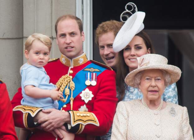 Anniversaire du Prince George - Juin 2015 George assiste à la fête nationale avec son arrière-grand-mère la reine