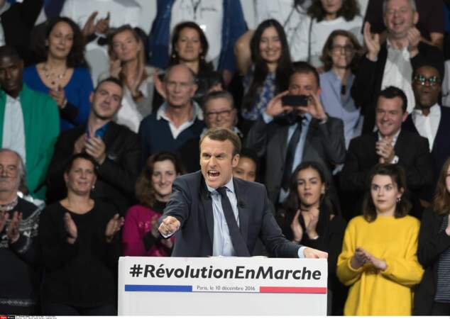 Emmanuel Macron : une spectatrice (en jaune) est sidérée