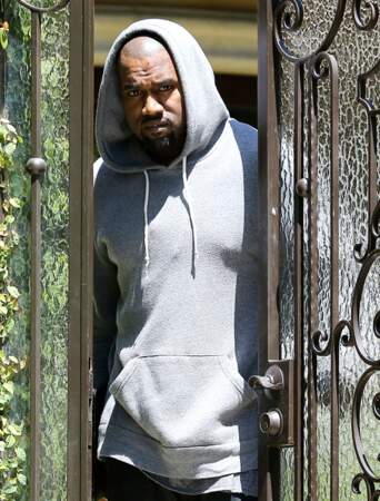 Le lendemain, Kanye West porte les traces de l'impact