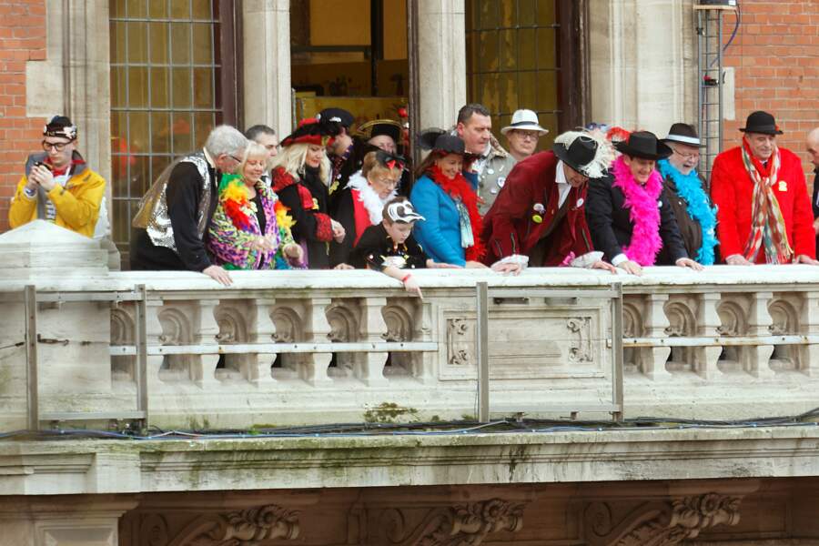 Ségolène Royal s’éclate au carnaval de Dunkerque