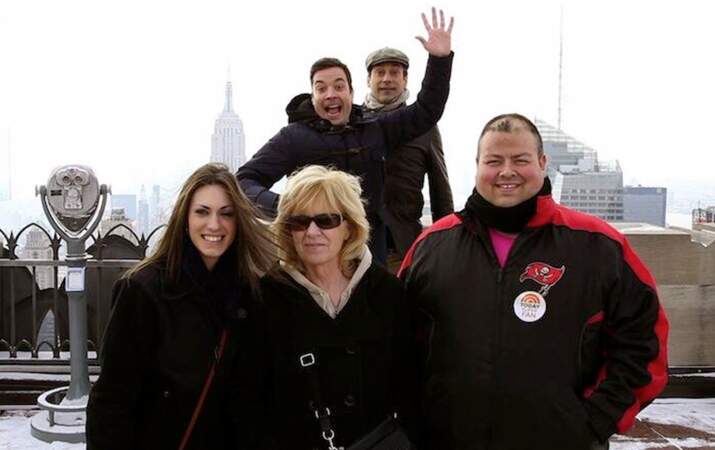 Jimmy Fallon et Jon Hamm (Mad Men) se sont incrustés sur les photos des touristes du Rockefeller Center