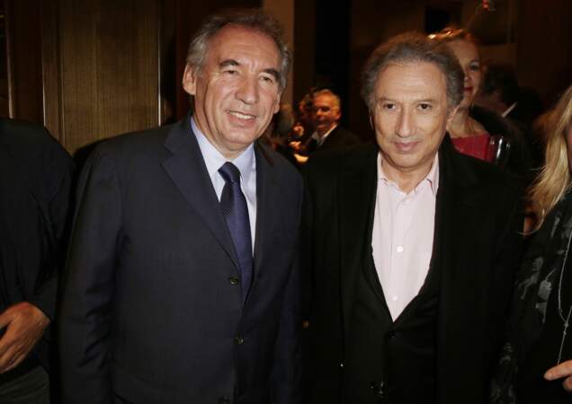 Michel Drucker, de son côté, a posé avec François Bayrou