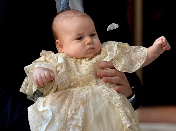 2013 Le prince George lors de son baptême
