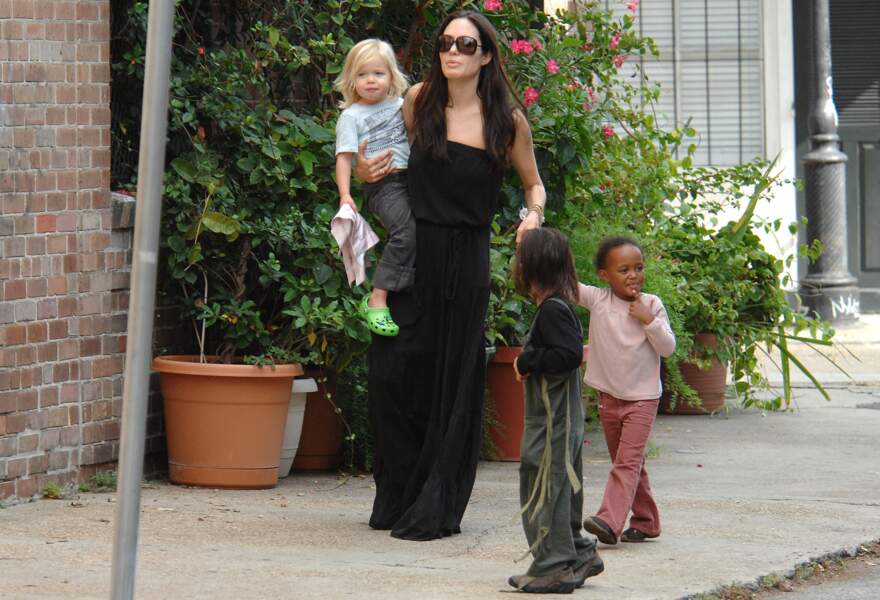 Angelina Jolie et sa fille Shiloh encore (presque) bébé
