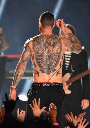 Ses fans ont pu redécouvrir ses nombreux tatouages