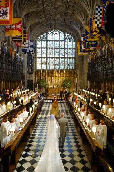 Le prince Charles accompagne Meghan Markle à l'autel
