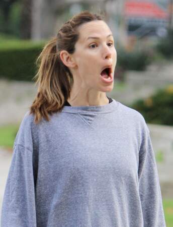 Jennifer Garner reprend des cours de comédie : là, elle joue la surprise ! 