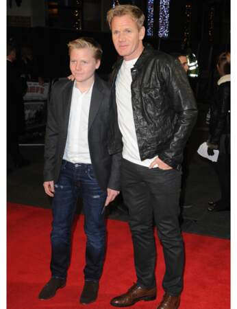 Le chef Gordon Ramsay, l'un des meilleurs amis des Beckham, et son fils Jack