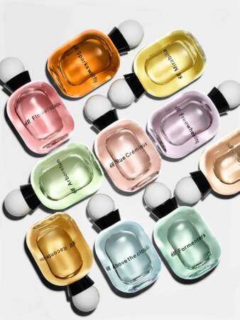 Ligne de parfums H&M, Singles, 4,99 €. Rêveries, 14,99 €. Essences, 24,99 €. www.hm.com