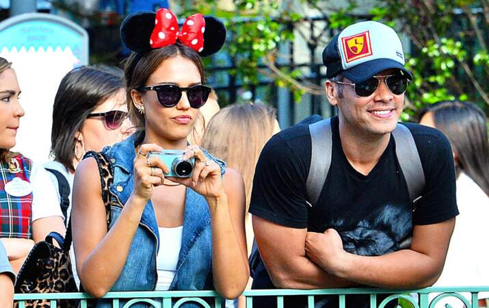 Jessica Alba et son mari Cash Warren sont à Disneyland pour fêter les six ans d'Honor