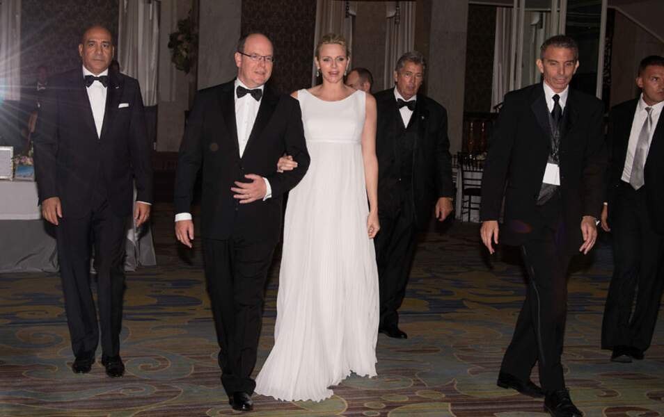Albert II et Charlène de Monaco à la cérémonie de la Fondation Princesse Grace à Los Angeles