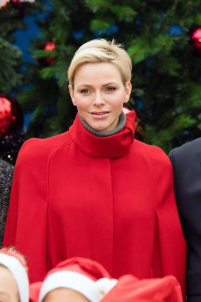 Charlène de Monaco, jolie Mère Noël pour "L'arbre de Noël du Palais Prin­cier" le 20 décembre