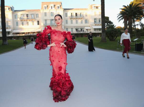 Cannes 2016 - dîner de l'AmfAR : Katy Perry et sa tenue numéro 1