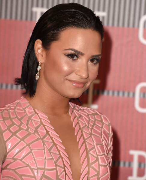 Demi Lovato : coiffure wet look