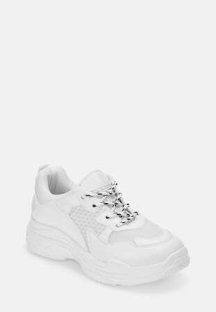 Baskets blanches à grosse semelle, Missguided, 48€