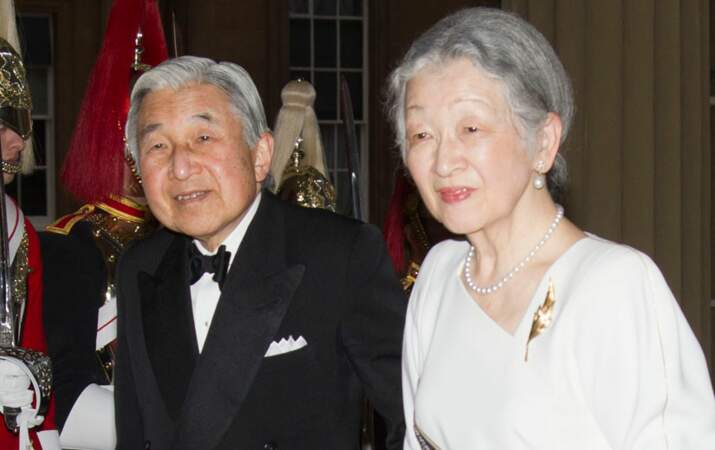 L'Empereur Akihito du Japon a eu du mal à faire accepter Michiko Shoda. Ils se sont tout de même mariés en 1959