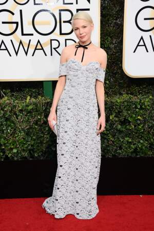Golden Globes 2017 : Michelle Williams, adorable en Louis Vuitton