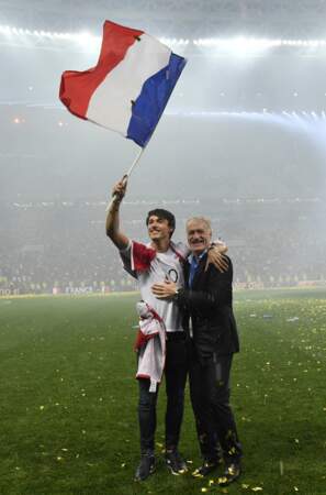 Didier Deschamps champion du monde pour la deuxième fois : il fête la victoire avec son fils Dylan