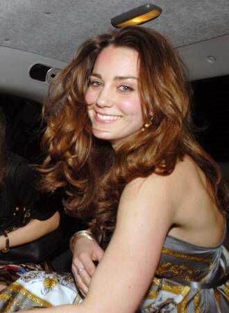 Kate Middleton, son look très différent pré-famille royale - Elles sont longues les nuits londoniennes…