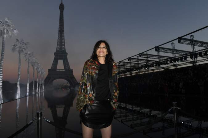 Charlotte Gainsbourg au défilé Saint Laurent à la fashion week de Paris, le 25 septembre