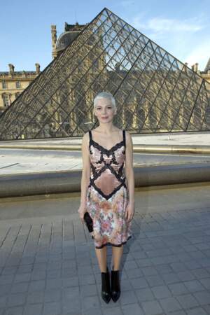 Soirée Louis Vuitton x Jeff Koons au Louvre : Michelle Williams