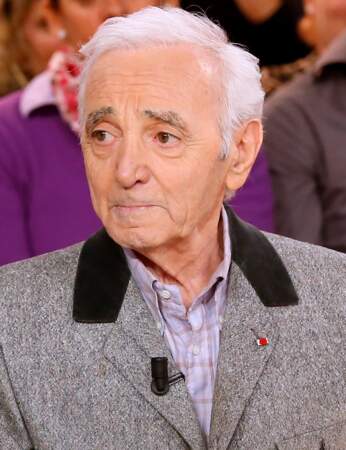 24 - Charles Aznavour, toujours dans la première moitié du classement