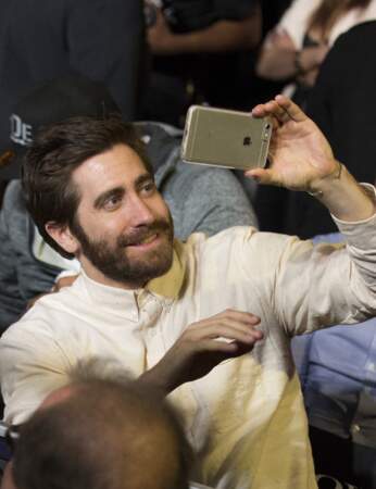 Un petit selfie pour Jake Gyllenhaal