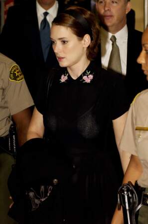 14 décembre 2001 : Winona Ryder prise en flagrant délit de vol à l’étalage dans un magasin chic de Beverly Hills