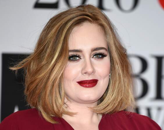 Adele maquillée
