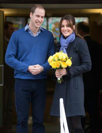 6 décembre 2012 : à la sortie de la clinique, le prince William et Kate Middleton officialisent la grossesse 