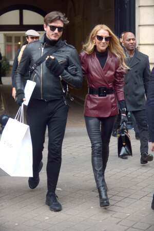 Céline Dion et Pepe Muñoz souriants à la sortie du défilé Givenchy le 24 janvier 2019