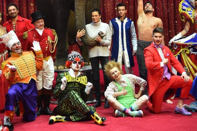Festival du cirque de Monte-Carlo : Stéphanie de Monaco avec une partie des artistes 