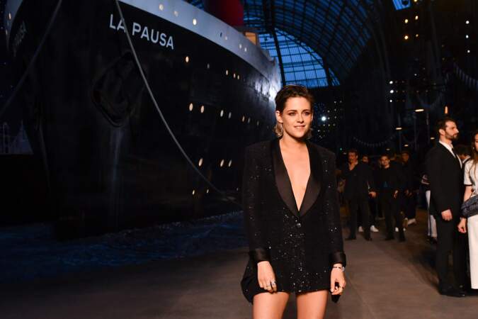Kristen Stewart au défilé Chanel croisière 2018, le 3 mai au Grand Palais