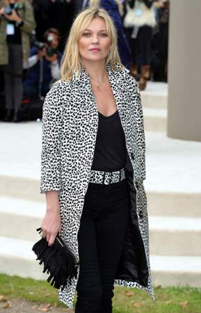 Do : Kate Moss et sa veste manteau léopard noir et blanc
