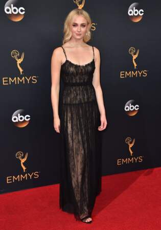 Emmy Awards 2016 : Sophie Turner en Valentino