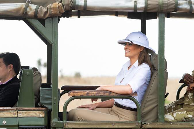 De passage au Kenya, Melania Trump a reproduit l'imagerie coloniale