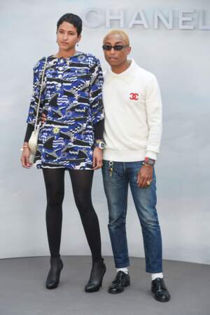 Défilé Chanel : Pharrell Williams et Helen Lasichanh
