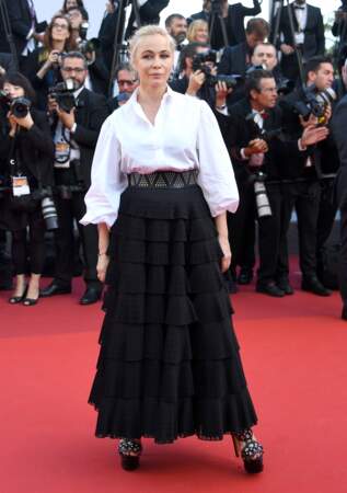 Cannes - Montée des Marches pour le 70ème anniversaire : Emmanuelle Beart 