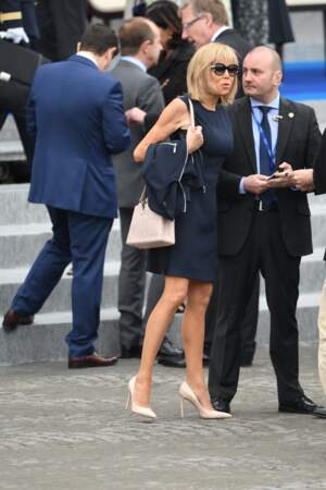 Le look de Brigitte Macron - 14 juillet 2016 : lors de la fête nationale à Paris