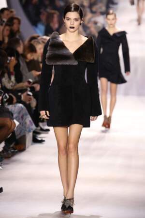 Fashion week prêt-à-porter: Kendall Jenner au défilé Christian Dior à Paris