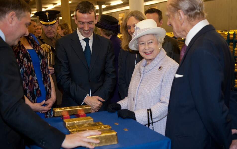 La reine Elizabeth II à la banque d'Angleterre