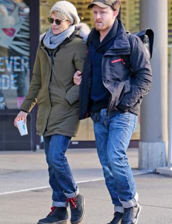 Les nouveaux fiancés Robin Wright et Ben Foster se baladent incognito dans les rues de Vancouver