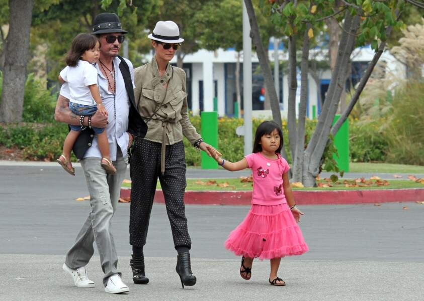 Johnny, Laetitia, Jade et Joy Hallyday en septembre 2010 à Santa Monica