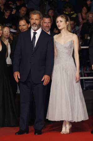 Mel Gibson change de partenaire et rejoint l'actrice Erin Moriarty 