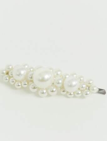 Barrette à cheveux avec amas de fausses perles, DesignB London sur Asos, 8,49€