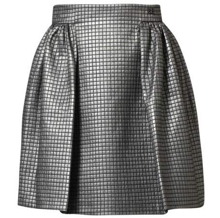 La jupe en brocart, 250€ soldée –environ 55% 107,50€ (Brigitte Bardot sur Zalando.fr)