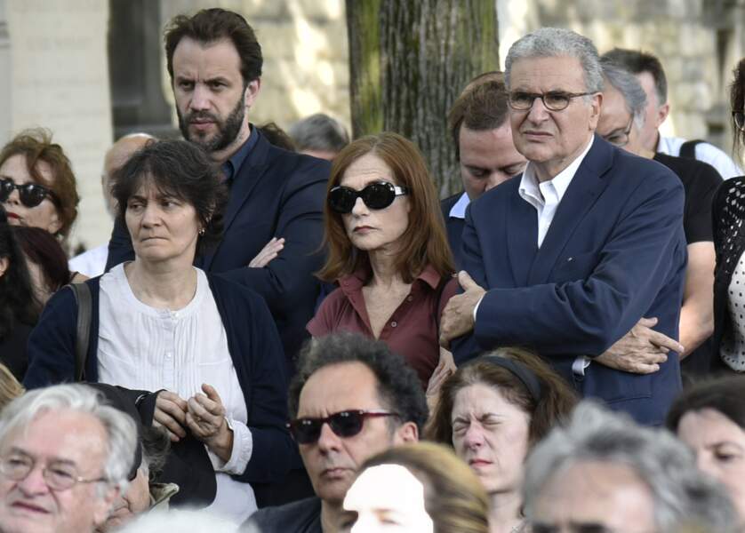 Obsèques de Claude Lanzmann au cimetière du Montparnasse : Isabelle Huppert